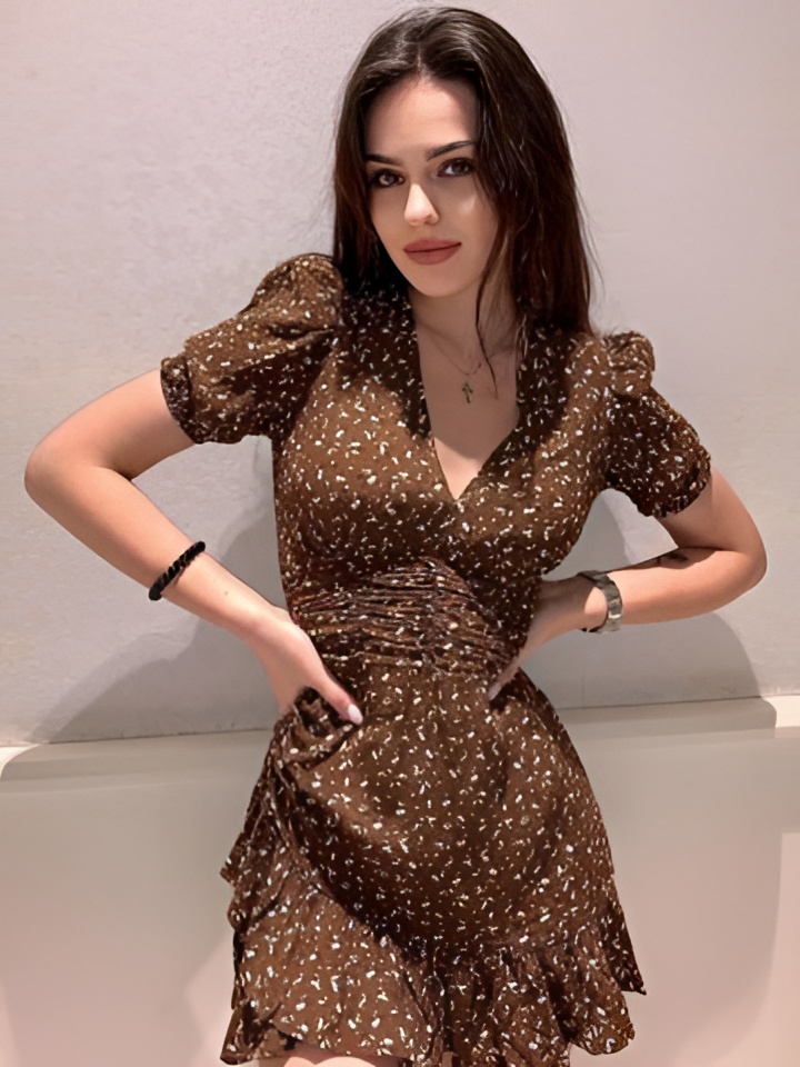 Илона привлекательная девушка из Волжска цена от 2000 руб