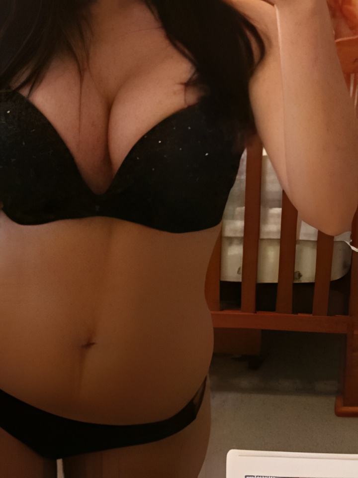 Ярославна привлекательная девушка из Волжска цена от 2500 руб