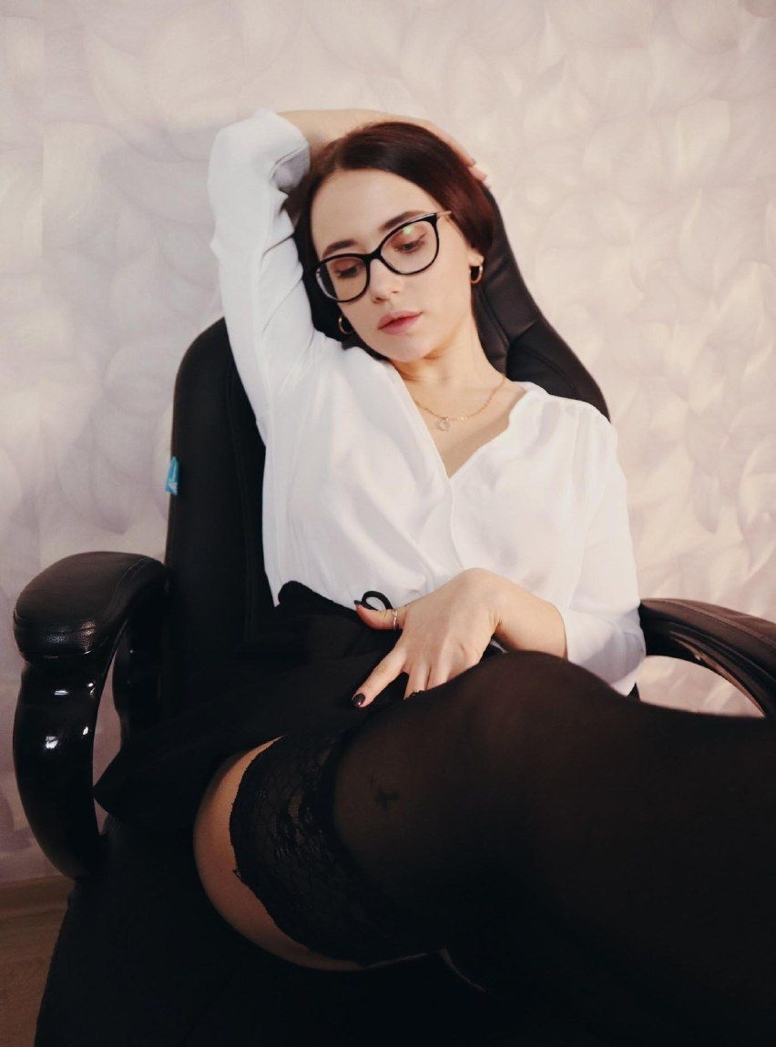 Яночка привлекательная девушка из Волжска цена от 3500 руб