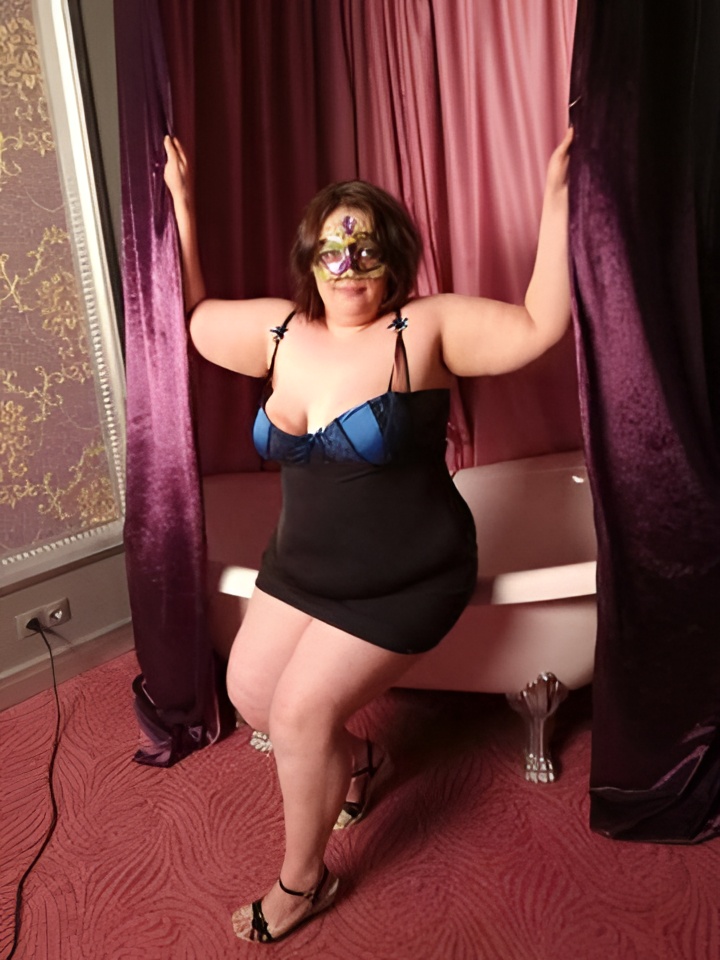 Индивидуалка Медея, доступна для личного знакомства от 2500 руб